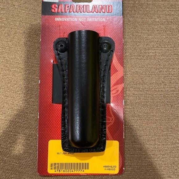 Safariland Expandable Police Baton Holster - Model 35 - Picture 3 of 6